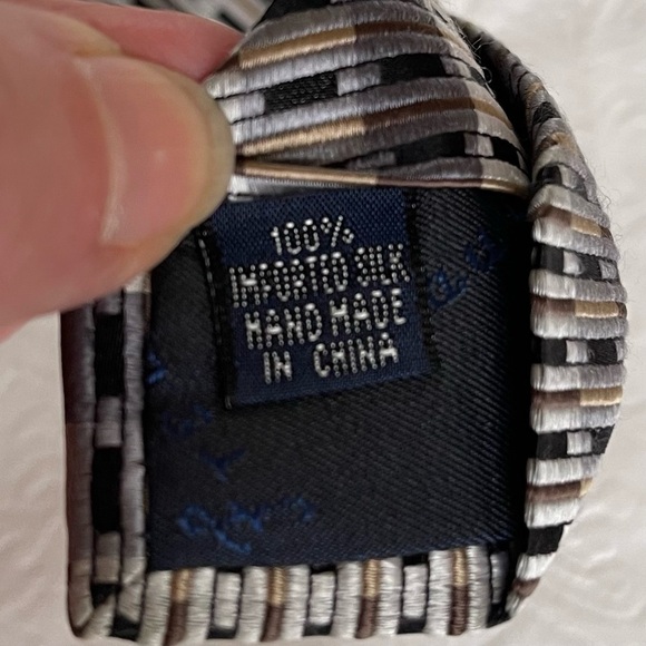 Paul Frederick Silk Necktie - Picture 3 of 5